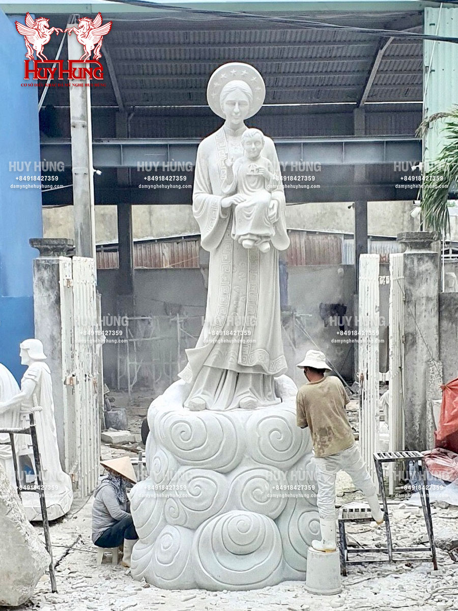 tượng mẹ la vang