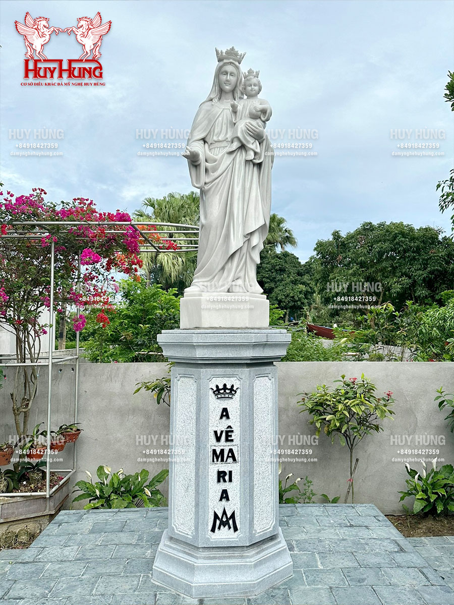 tượng đức mẹ bế chúa