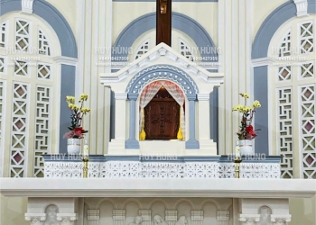 Tượng Đá Công Giáo Non Nước Tại Đà Nẵng