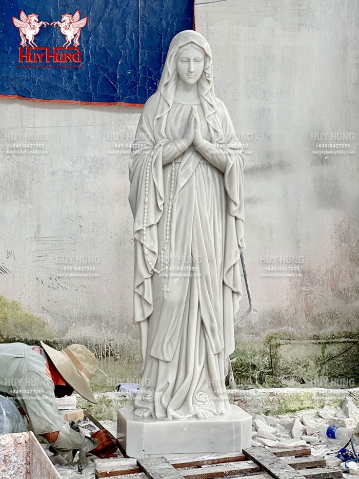 Tượng Đức Mẹ Mân Côi