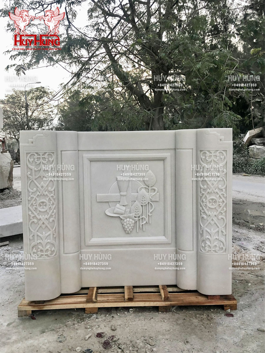 Bàn Đá để Nhà Tạm Thánh Thể