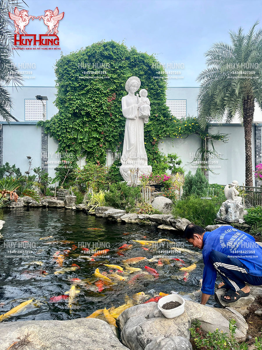 Tượng Đức Mẹ La Vang