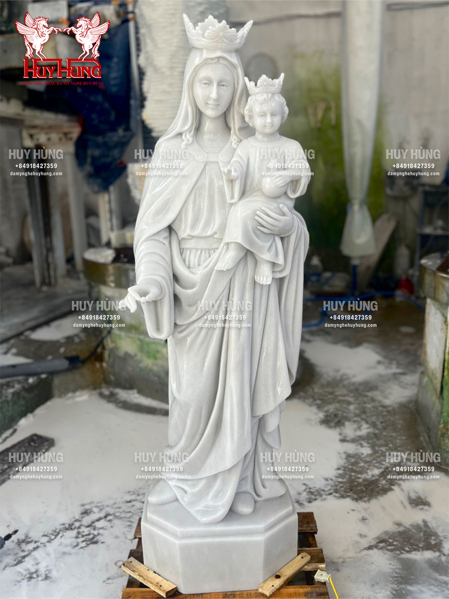 Tượng Đức Mẹ Thiên Chúa