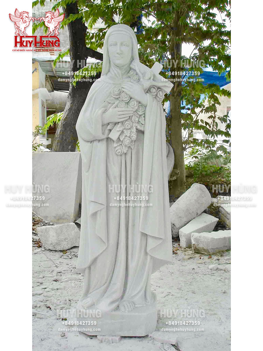 Tượng Thánh Têrêsa Thành Lisieux
